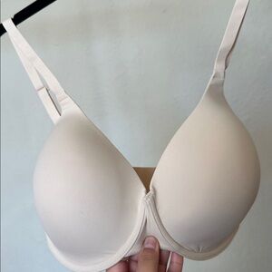 Skims Fits Everybody T-shirt‎ Demi Bra Sand Size 32DDDD nwot